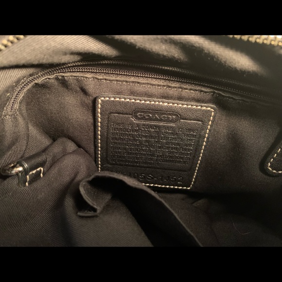 Vintage Coach all leather bag. - Picture 5 of 6